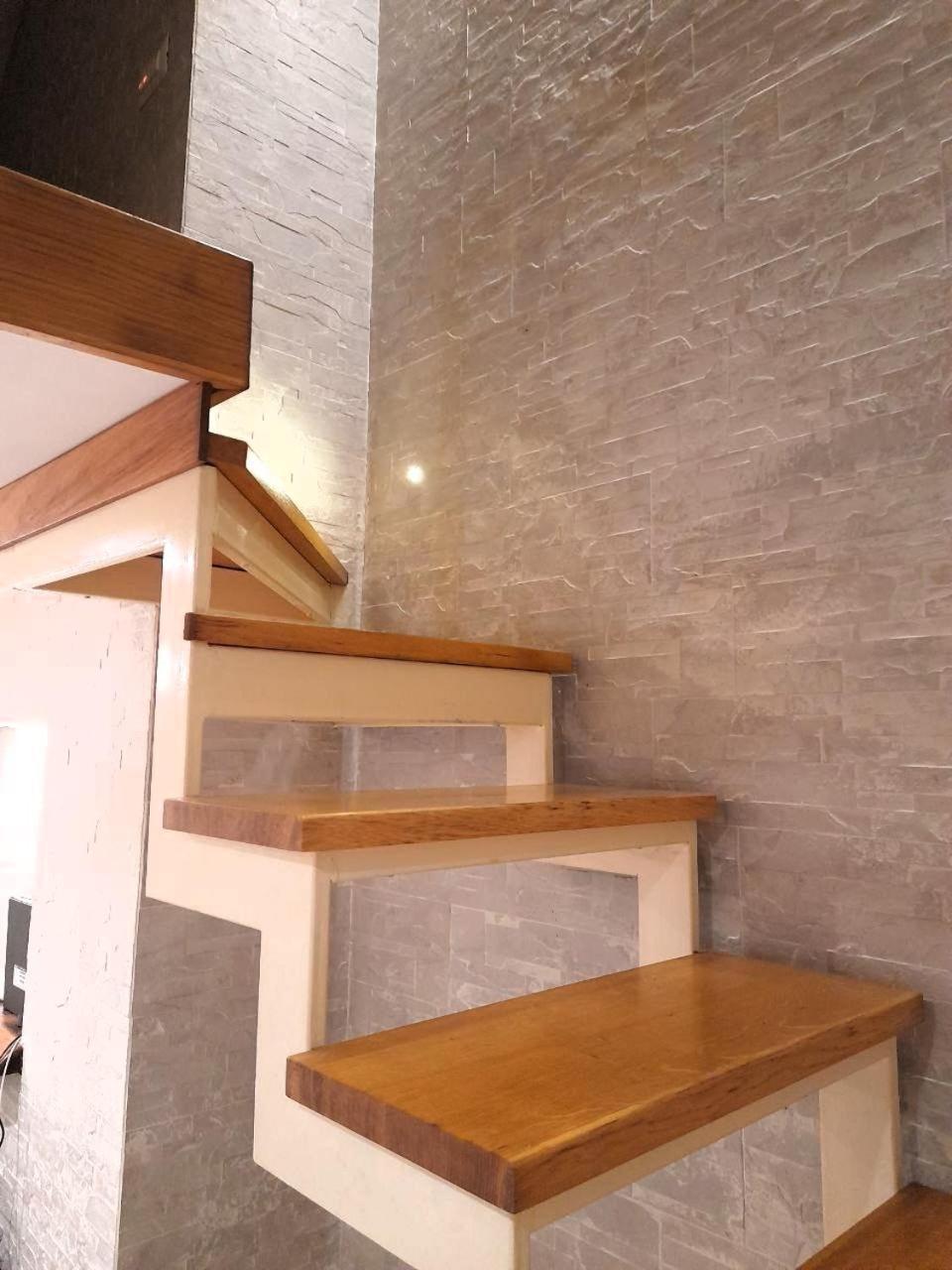 Toledo 27, A Due Passi Da Piazza Del Plebiscito Apartment Naples Luaran gambar