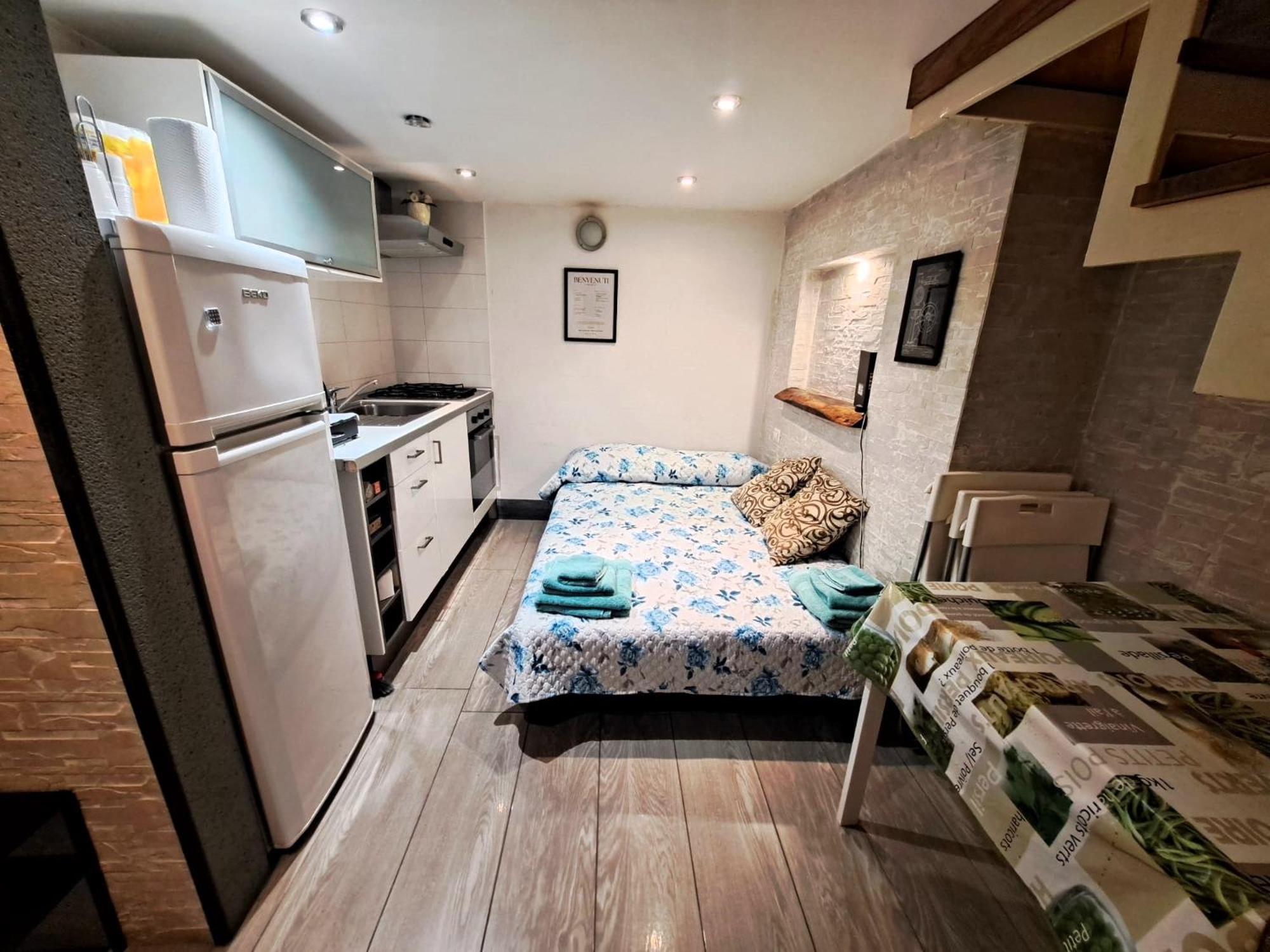 Toledo 27, A Due Passi Da Piazza Del Plebiscito Apartment Naples Luaran gambar